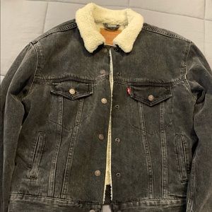 Levis sherpa jacket